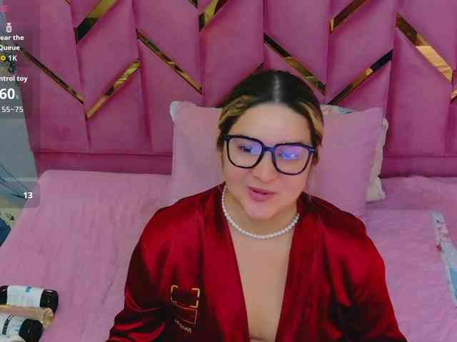 MEGANARIANAA webcam