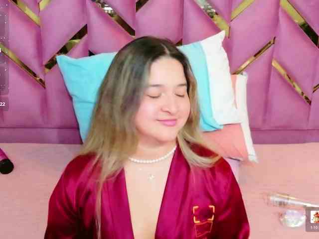 meganarianaa's live room