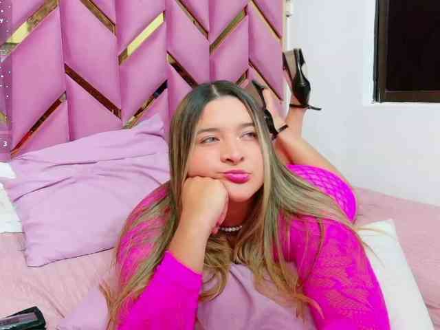 meganarianaa's live room