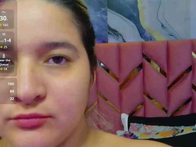 MEGANARIANAA webcam