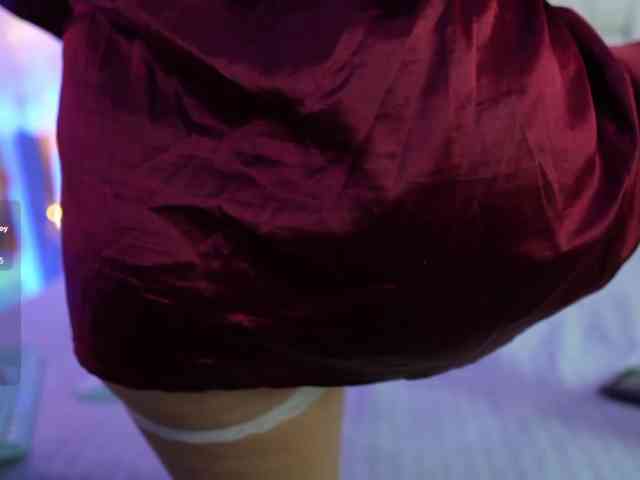 MEGANARIANAA webcam