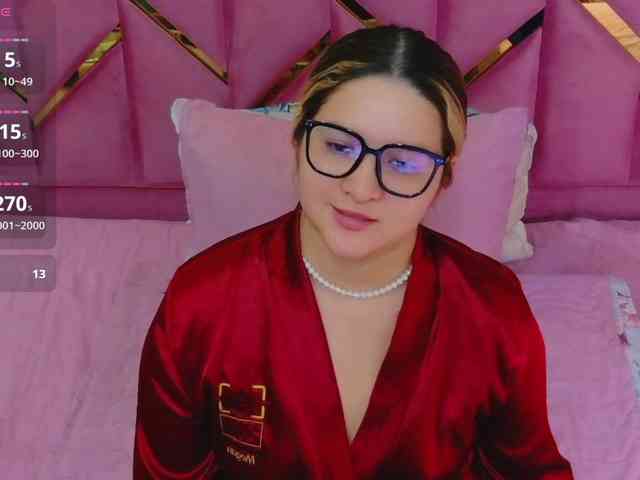 MEGANARIANAA webcam
