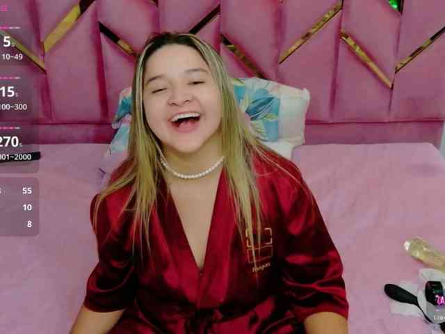 MEGANARIANAA webcam