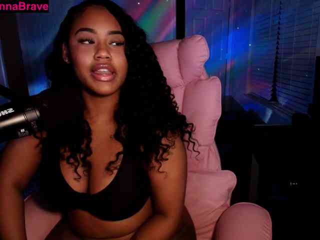 BriannaBrave webcam