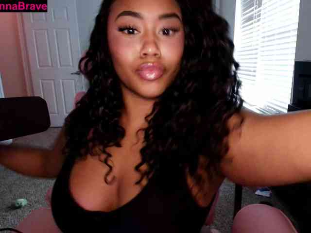 BriannaBrave webcam