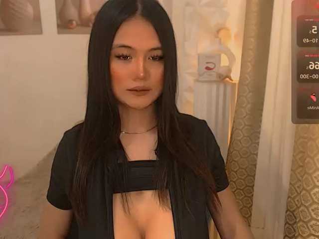 Xqueenofqueenx, 21 y/o - Live Cam on BongaCams