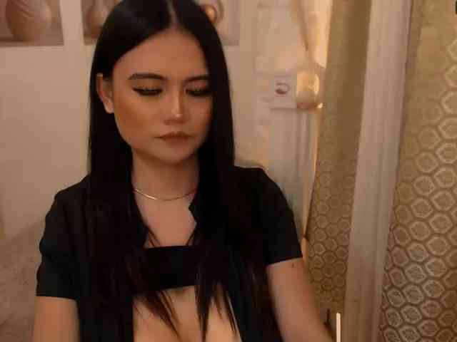 xqueenofqueenx Live Webcam on BongaCams