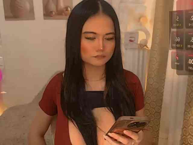 xqueenofqueenx Live Webcam on BongaCams