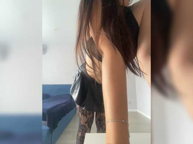 Love-me11 live cam on BongaCams