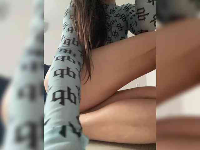 Love-me11 Live Webcam on BongaCams