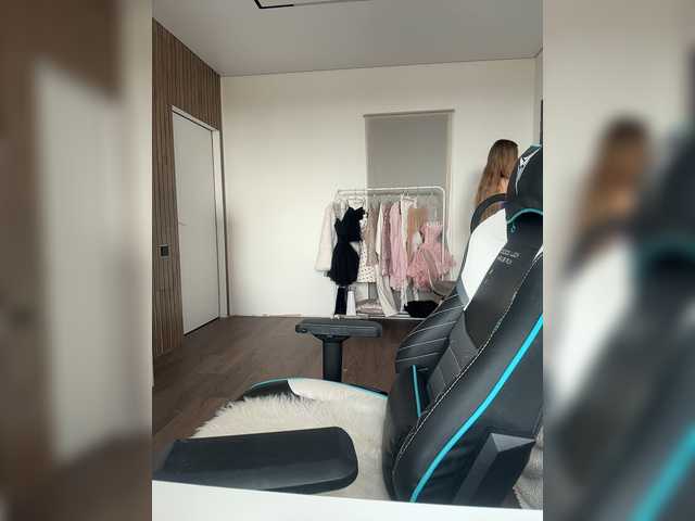 -Lana-Chester- live webcam show
