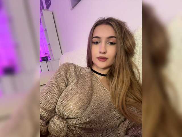 go to chat with -Lana-Chester-