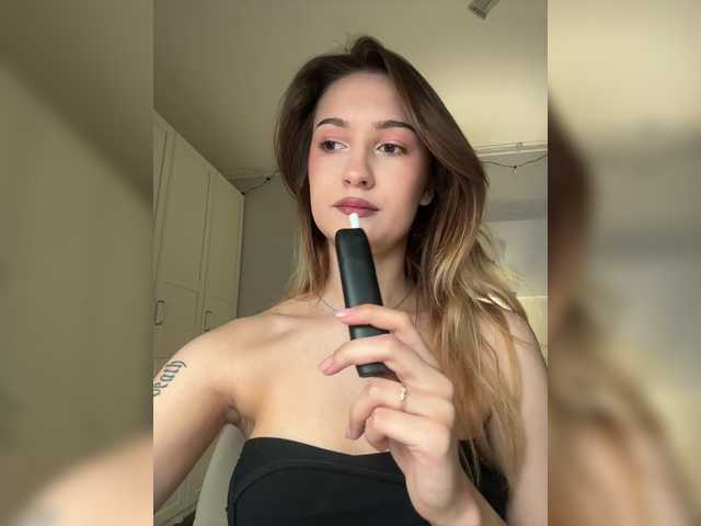 Sex chat gratuit in direct cu -Lana-Chester- pe BongaCams