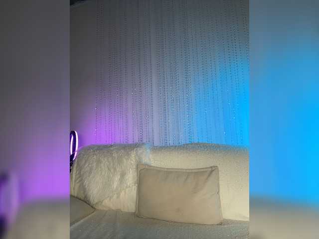 go to chat with -Lana-Chester-