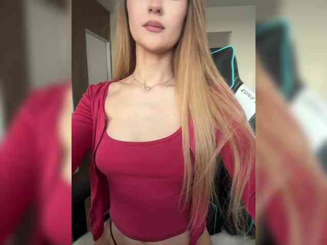 Model: -Lana-Chester-