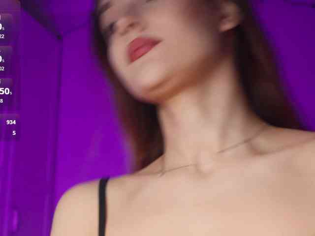 -Lana-Chester- webcam