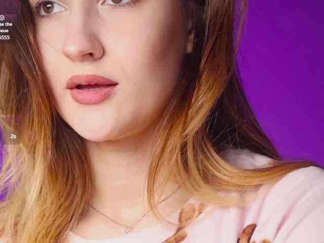 -Lana-Chester- webcam