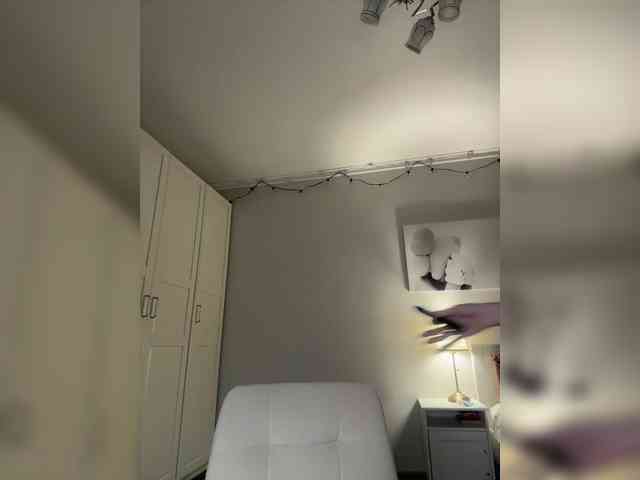 -Lana-Chester- webcam