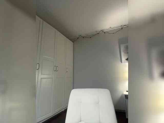 -Lana-Chester- webcam