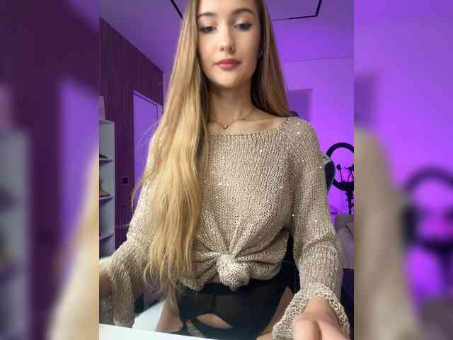 -Lana-Chester- webcam