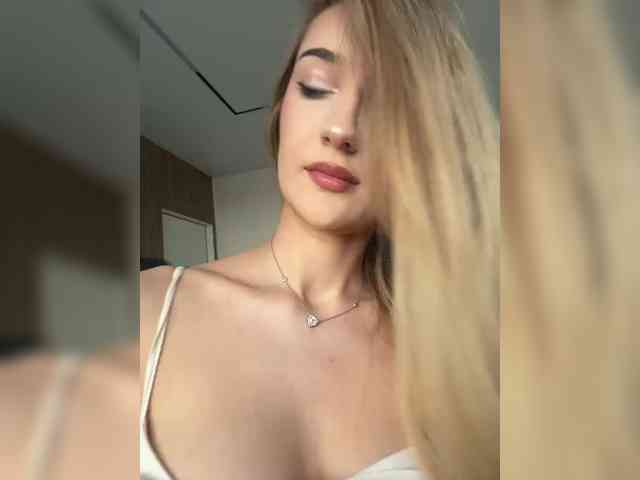 -Lana-Chester- Live Webcam on BongaCams