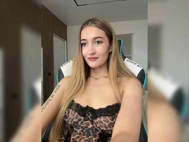 -Lana-Chester- webcam