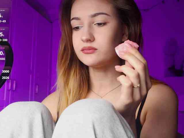 -Lana-Chester- webcam