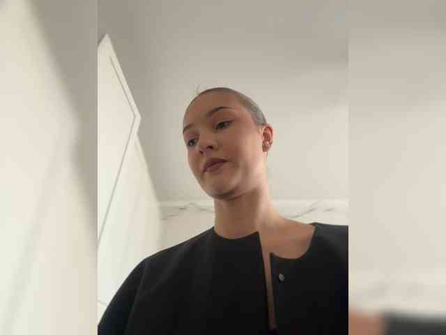 Модель: -Lana-Chester-