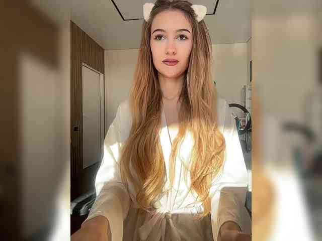 -Lana-Chester-