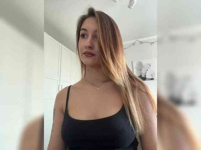 -Lana-Chester- webcam