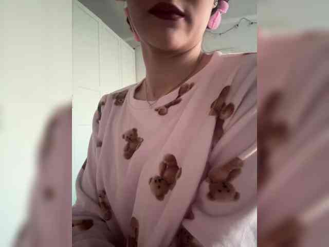 -Lana-Chester- webcam