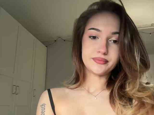 -Lana-Chester- webcam