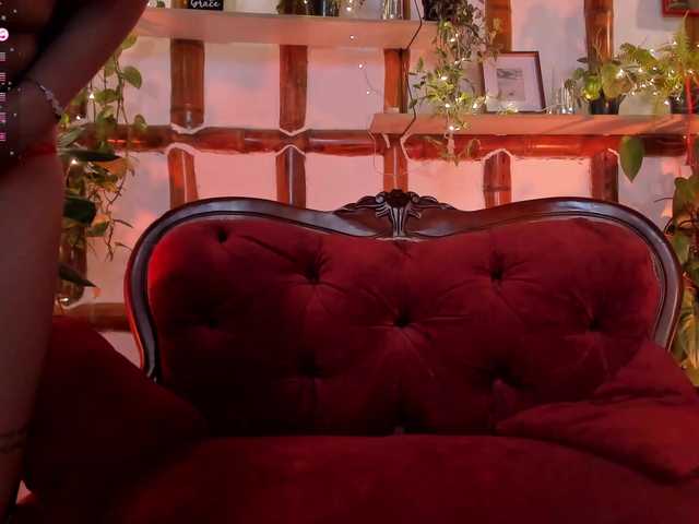 VictoriaMilan live cam on BongaCams