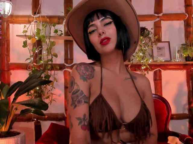 VictoriaMilan webcam