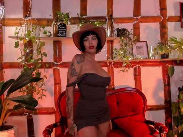 VictoriaMilan webcam