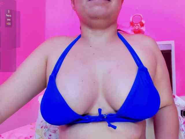 SofiaWalke webcam