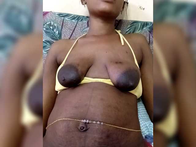 Sweetbebz's BongaCams show and profile