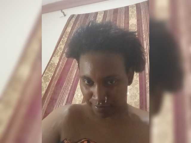 Sweetbebz live cam preview