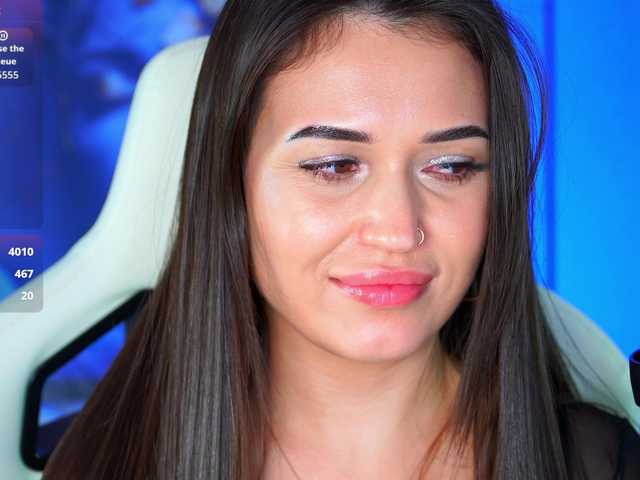 Adel-chocolatee's BongaCams show and profile