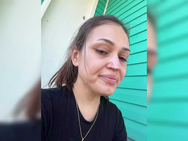  Adel-chocolatee chat room