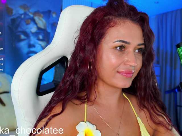 Adel-chocolatee live cam on BongaCams