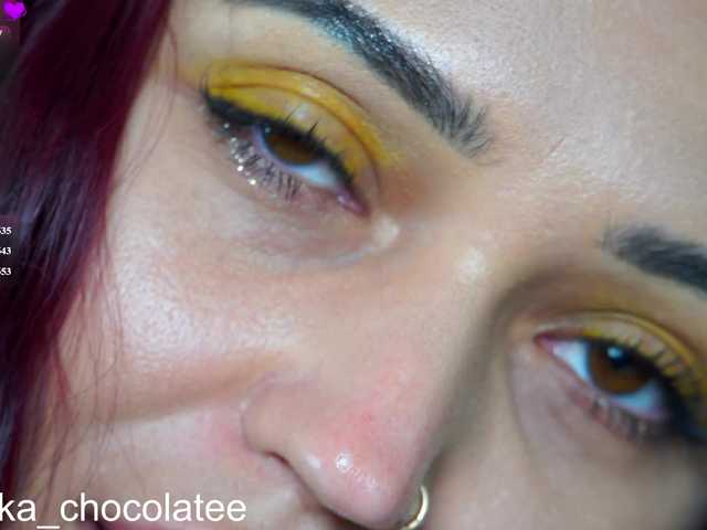 Adel-chocolatee live cam on BongaCams