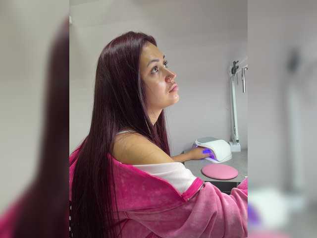 Adel-chocolatee live cam on BongaCams