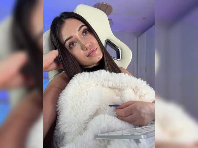 Adel-chocolatee's BongaCams show and profile