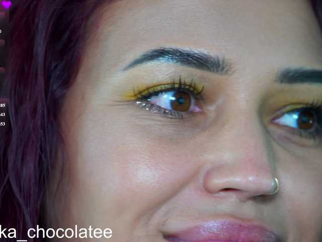 Adel-chocolatee live cam on BongaCams