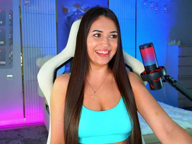 Adel-chocolatee's BongaCams show and profile