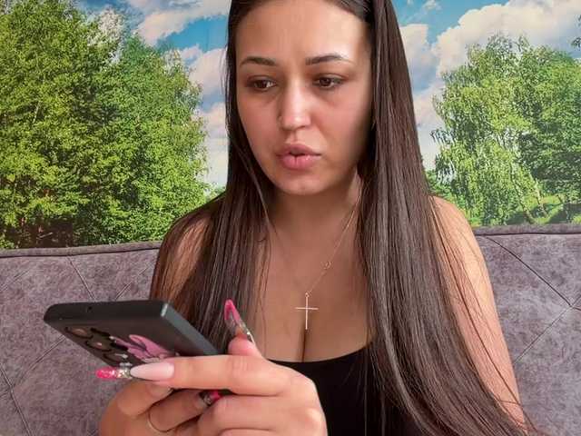  Adel-chocolatee chat room