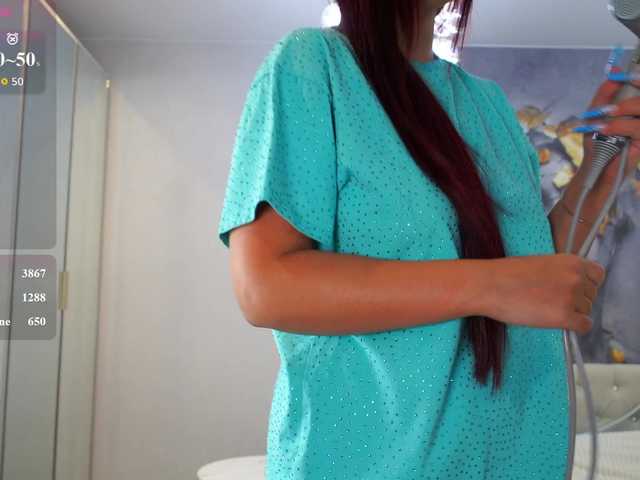 Adel-chocolatee live cam on BongaCams