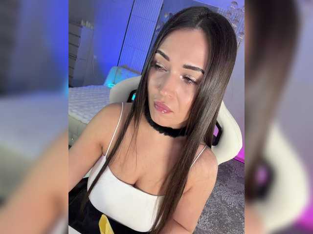 Adel-chocolatee's BongaCams show and profile