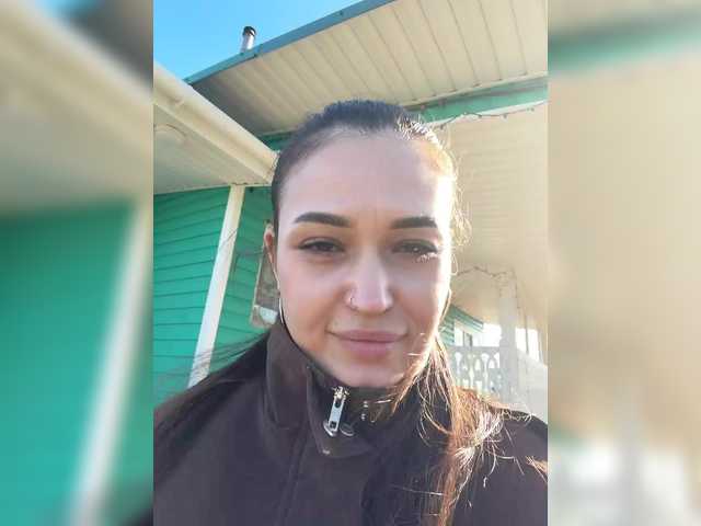 видео Adel-chocolatee